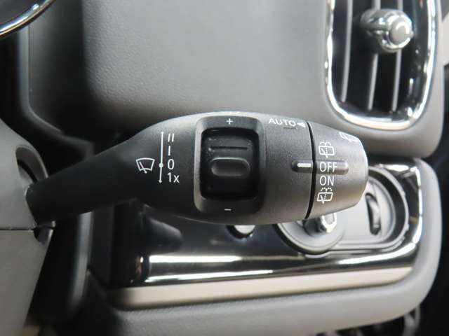 ワイパーレバーです。