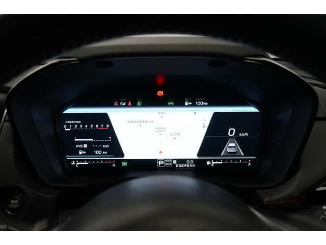 【12.3インチフル液晶メーター】採用！運転に必要な情報をグラフィカルに表示し、少ない視線移動で瞬時に認識できます。画面モードが選べるほか、アップルカープレイの地図アプリ情報を表示することも可能です。