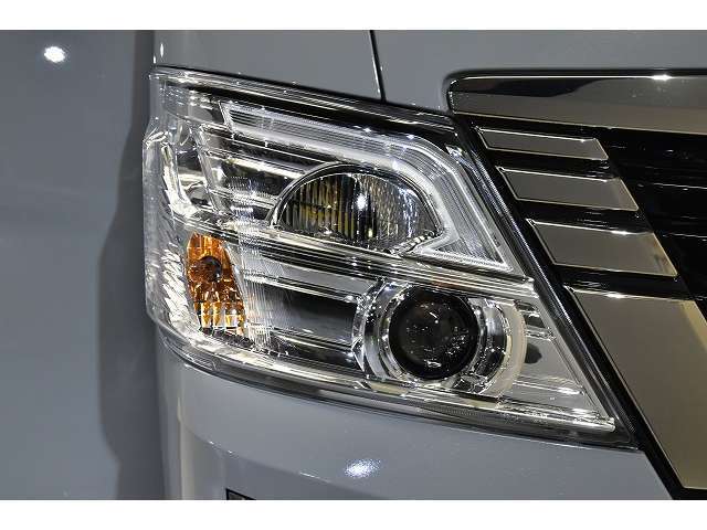 ■LEDフォグランプ  フロントソナー★即納台数多数取り揃え！気に入っていただけるお車ご提案します☆ご来店お待ちしております。シーアールエス大阪06-6852-9000