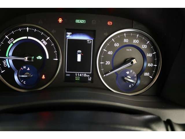 【トヨタ高品質CAR洗浄　『まるまるクリン』】　シート等の汚れ・エアコン内部・天井などに染み付いた臭いも根こそぎ消臭洗浄！ボディに付着している頑固な汚れ、ルームの油汚れを丁寧に洗浄コーティング！