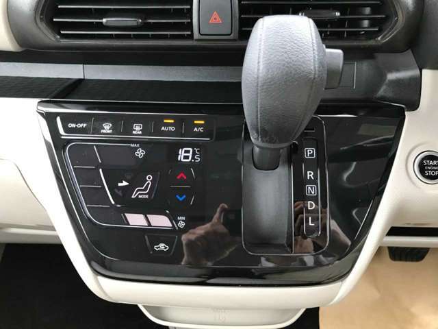室内の温度管理を自動でしてくれる【オートエアコン】です！