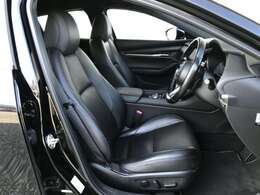 【運転席10Wayパワーシート＆ドライビングポジションメモリー機能】運転手にあったシートパターン設定可能です。