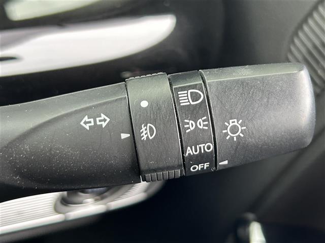 【運転席操作部】快適なドライブを楽しむための機能が装備されています！運転席から触れるので、使いやすいです！除菌プランいれていただくと、さらに清潔で安心していただけます！