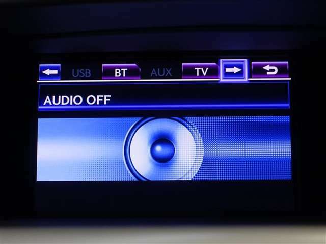 Bluetoothでスマホを繋げば、お気に入りの音楽と一緒に楽しくドライブ！