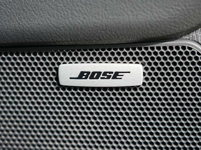 BOSEサウンドシステムを搭載しています。BOSE社と共同開発により車種専用チューニングが施されています。良質なサウンドでお好きな音楽をお楽しみください。