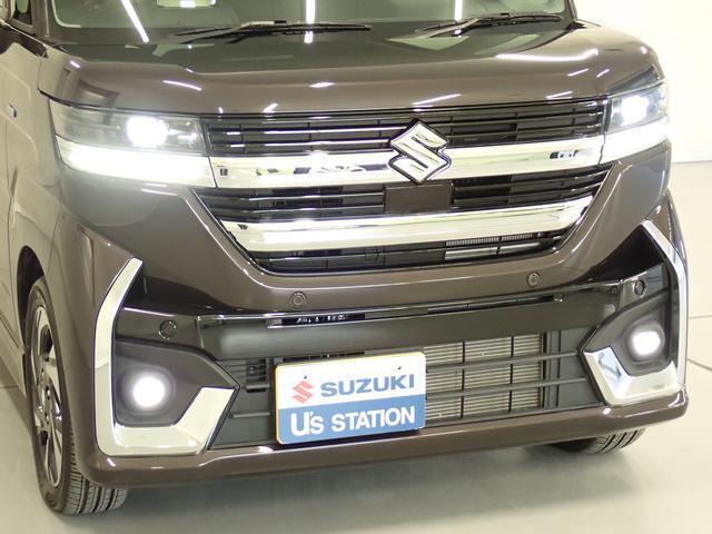 駐車時などの低速でも反応する　低速時ブレーキサポート。前進にも後退にも対応しています。