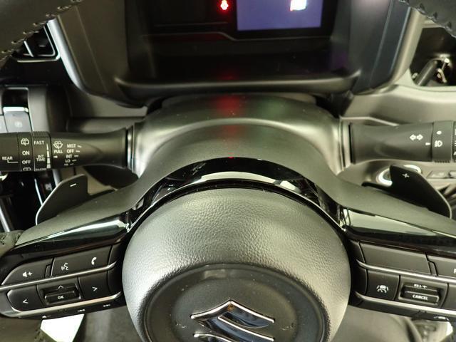 手元でシフトのUP/DOWNができ、手軽にマニュアル車感覚の運転を楽しめる　パドルシフトを装備しています。