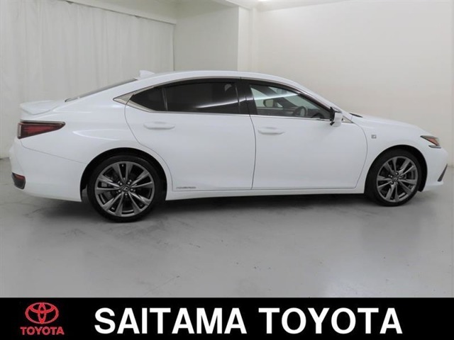 購入後のアフタ-メンテナンスも安心です。埼玉トヨタでは県内39ヶ所のサービス工場でメンテナンスを受けられます。