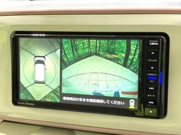 【パノラマモニター】専用のカメラにより、上から見下ろしたような視点で360度クルマの周囲を確認することができます☆死角部分も確認しやすく、狭い場所での切り返しや駐車もスムーズに行えます。