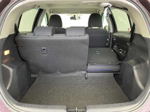 【シートアレンジ】乗せる人数、荷物によってシートをアレンジすれば、ダンボールなどの大きい荷物や、釣り具などの長尺物も載せられそうですね！