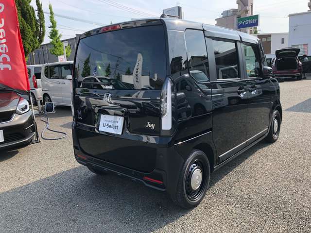 気になるお車があれば是非お問い合わせください。ご来店納車、ご自宅への配送納車等お客様のご都合に合わせたご対応をさせていただきます。