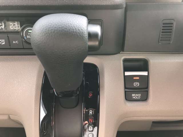 電子パーキングブレーキ搭載車です！！