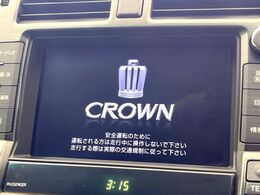 【メーカー純正ナビ】インテリアに溶け込むスタイリッシュな「専用設計」メーカーナビを装備♪視認性や操作性など基本性能にも優れ、より上質なカーライフをお楽しみいただけます。