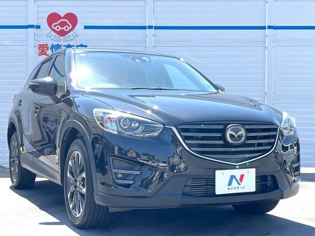大好評のボディコーティング「弾スプラッシュコート」もご納車までに施工可能。通常のガラスコートと異なる、耐久年数6年の無機質ガラスコーティングが、ボディをキレイな状態に保ってくれます。