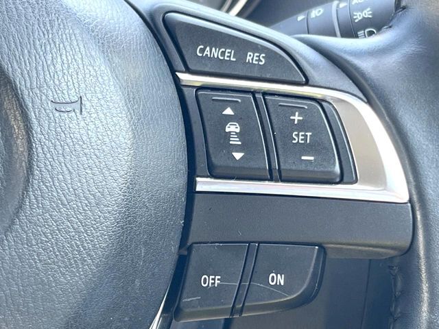 【マツダ・レーダークルーズコントロール】高速道路での長距離走行が楽に！自動で速度を保つクルーズコントロールが、衝突軽減システムと連携し、前方の車両を感知して車間を保つように速度調節してくれます！！