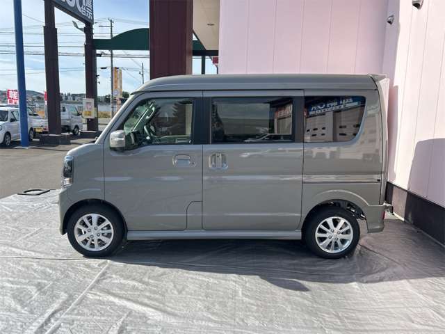 ☆★☆★道東最大級の届出済未使用車専門店シーモールです！！オールメーカーの取り扱いで、約200台の在庫車の中から気に入る1台を当店スタッフと一緒に選びませんか？？☆★☆★