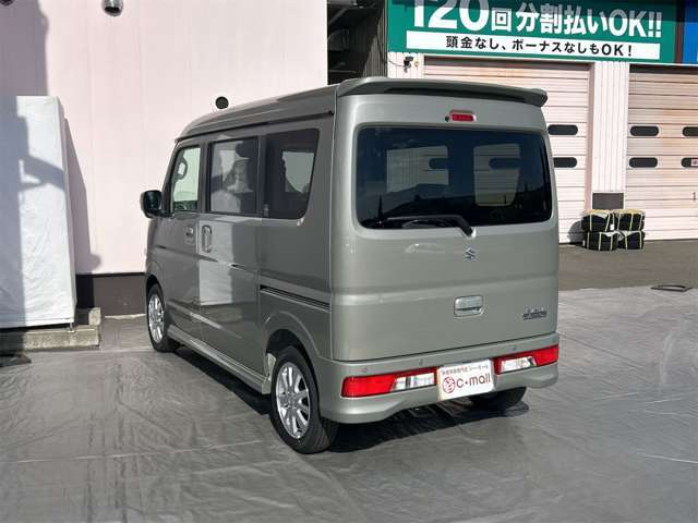 ☆★☆★万が一の時も鈑金専属のスタッフもいますのでご安心下さい。☆★☆★