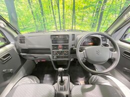 グループ総在庫数約30，000台！！全国の系列店からメーカー・車種問わずご紹介出来るので、あなたにピッタリのお車が見つかるはずです♪まずはお問い合わせ下さい☆