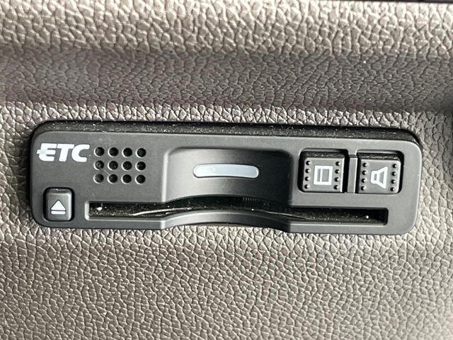 【ETC】高速道路の料金所をストレスなく通過！話題のスポットやサービスエリアに多い「スマートIC」利用時は必須のアイテムです。当店でセットアップを実施、ご納車当日からすぐにご利用いただけます！