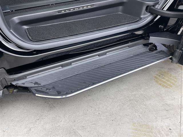【ユニバーサルステップ】