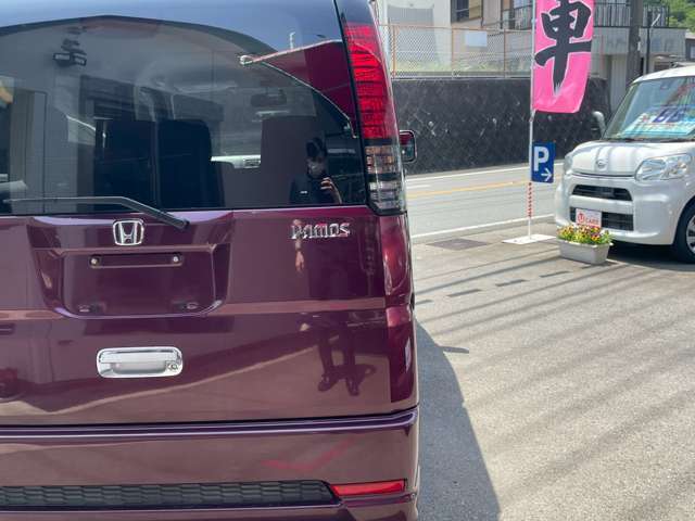 中古車だからこそ妥協したくないという思いで、整備や車両の仕上げにはこだわっております。是非一度ご来店いただき、当店自慢の展示車の品質・機関をご覧ください。