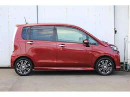 フィフティーオートではお客様に少しでもお買い得なお車を販売する為に、余分な経費が掛からないよう、少人数で運営し、中間マージンを最小限にする為に自社でできる事は自社で実施しております！