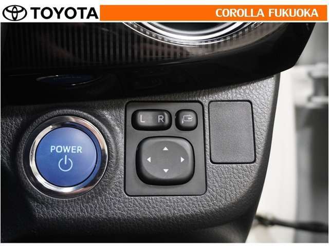 電動格納ミラーは、スイッチで簡単操作！狭いスペースでの取り回しや駐車時に大変重宝します。