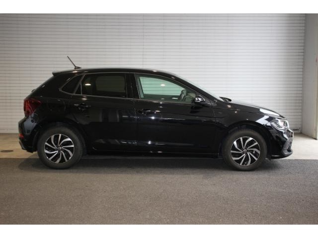 ダークティンテッドガラス（リヤ）☆日差しを抑え、プライバシーも保護◎