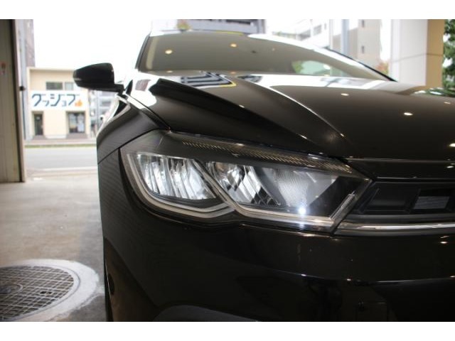 LEDヘッドライト★日中の自然光に近いLEDの光がより明るく夜道を照らします！