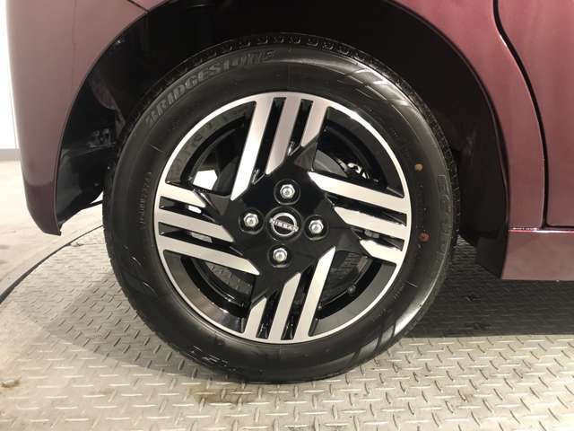 タイヤサイズは155/65R14です☆