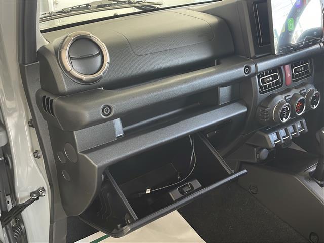 店舗にて現車の確認もいただけますので、お電話で在庫のご確認の上、是非ガリバー黒部店までご来店くださいませ！！！