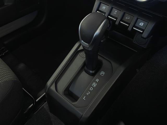 店舗にて現車の確認もいただけますので、お電話で在庫のご確認の上、是非ガリバー黒部店までご来店くださいませ！！！