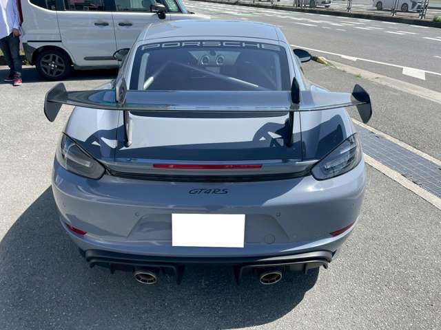 カーセンサーのフリーダイヤルでお電話下さい。担当者に直接つながり、素早く的確にお問合せ内容にご回答させていただきます。メールよりも詳しくご説明できますので、お気軽にお電話下さい