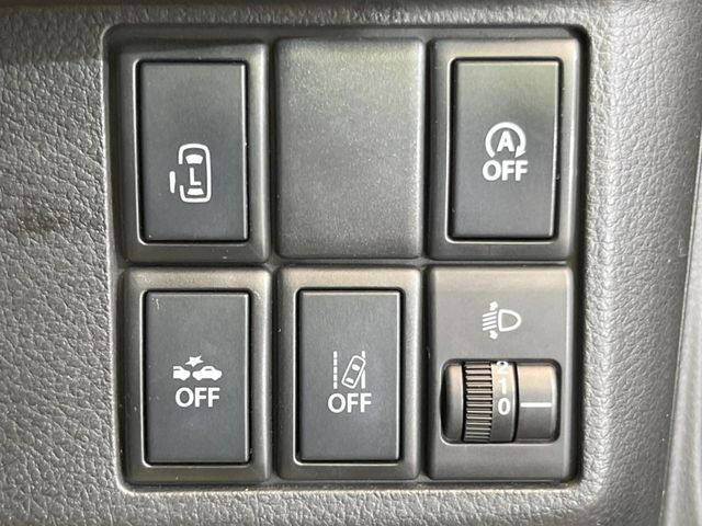 【パワースライドドア】スマートキーや運転席のスイッチでスライドドアの開閉が可能♪電動だから力を入れてドアを開ける必要が無く、小さいお子様でも、重い荷物を持っている時もラクに開け閉めできます♪
