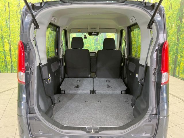 積み下ろしのしやすいデッキにはたっぷりと荷物を積み込んでいただけます。遊びから仕事まで、様々なシーンで頼れます♪