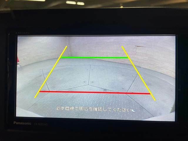 【バックモニター】を装備で駐車が苦手な方でも安心です。