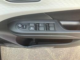 パワーウインドウスイッチです。