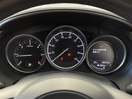 【スピードメーター】メーターがシンプルで見やすく運転しやすいですね！