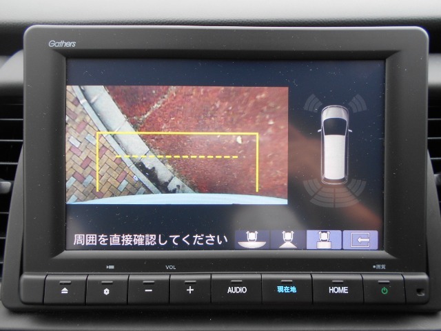 バックカメラ付きで運転が苦手な方も車庫入れが安心です！狭いところでの駐停車もお車を傷つけず安心です！