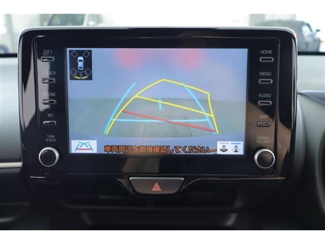 バックガイドモニターで、後方を確認しながら安心して駐車することができます。運転初心者も熟練者も必須の機能ですよ！