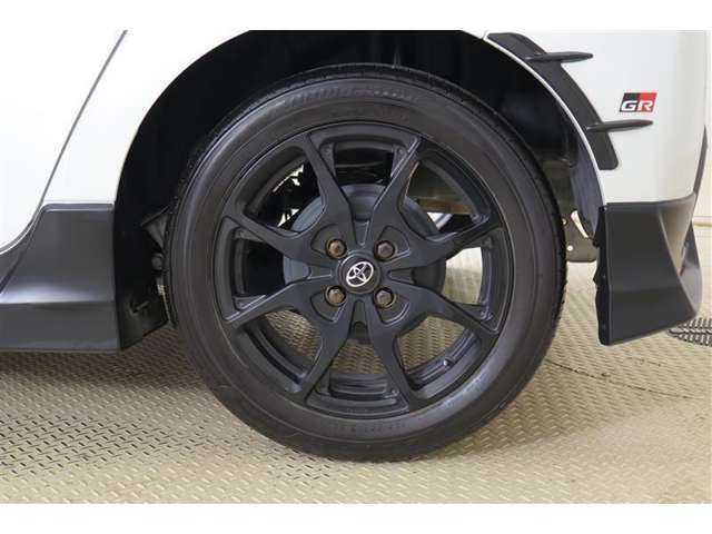 純正16AW！タイヤサイズは185/55R16になります！