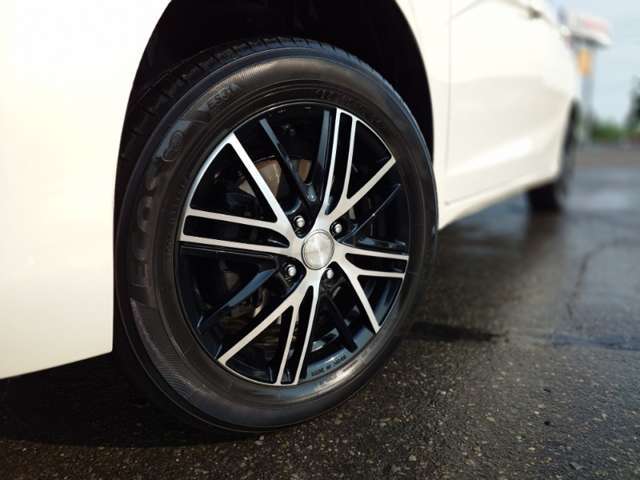 新車・中古車販売・車買取・車検・整備・板金・塗装・自動車保険、何でもお任せ下さい。　　　　　　　　『CAR　SHOP　LIMITED』カーセンサー無料電話番号0066-9711-172709