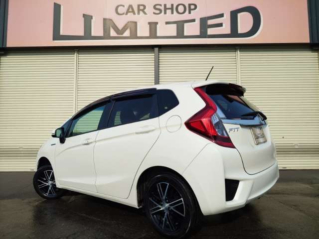 新車・中古車販売・車買取・車検・整備・板金・塗装・自動車保険、何でもお任せ下さい。　　　　　　　　『CAR　SHOP　LIMITED』カーセンサー無料電話番号0066-9711-172709
