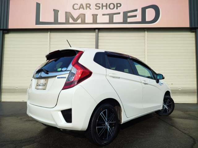 新車・中古車販売・車買取・車検・整備・板金・塗装・自動車保険、何でもお任せ下さい。　　　　　　　　『CAR　SHOP　LIMITED』カーセンサー無料電話番号0066-9711-172709
