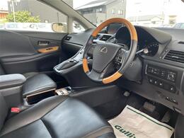 安心の全車保証付き！（※部分保証、国産車は納車後3ヶ月、輸入車は納車後1ヶ月の保証期間となります）。その他長期保証(有償)もご用意しております！※長期保証を付帯できる車両には条件がございます。