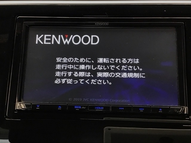 社外メモリーナビ付きです！CD再生、ワンセグTV視聴、ミュージックプレーヤー接続可能です！