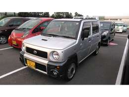 希少4WD！ターボ！5MT！5速マニュアルミッション！カーボン調バンパーガード！希少ウイング！社外HIDライト！フォグライト！アルミ！