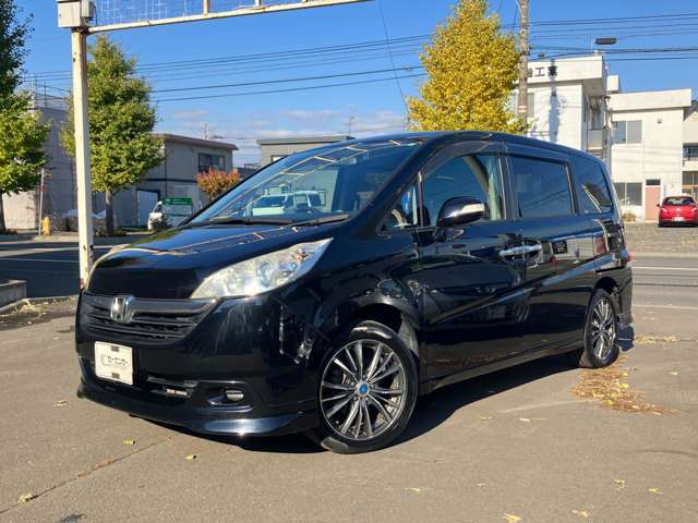 HDDナビ、Bカメラ、TV、Rモニター付きで快適ドライブできます。走行中TV映ります。