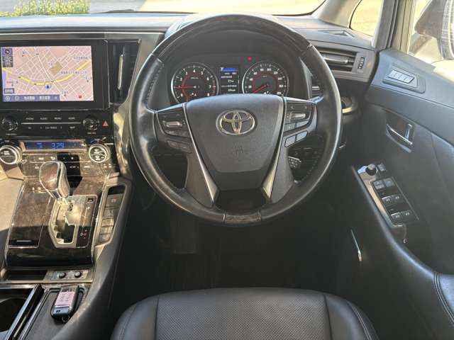 ガリバーグループでは主要メーカー、主要車種をお取り扱いしております。全国約460店舗の在庫の中からお客様にピッタリの一台をご提案します。