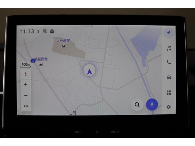 ナビ付きで遠くのドライブでも安心して目的地まで案内してくれます。